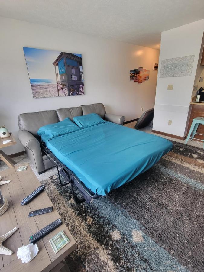 Апартаменты Salty Air Retreat Миртл-Бич Экстерьер фото